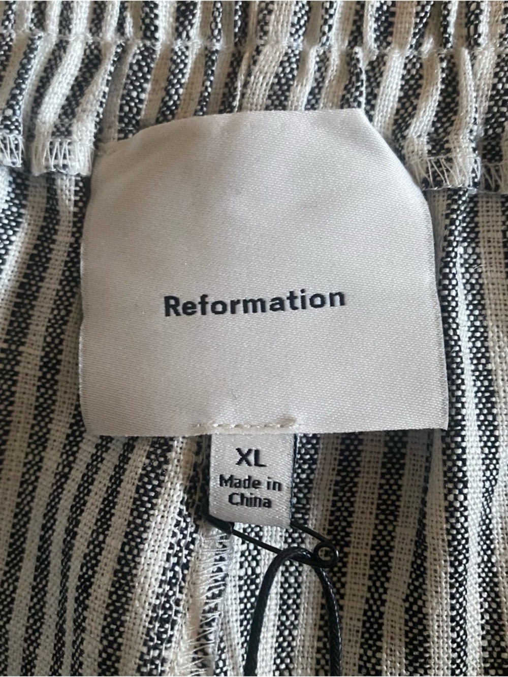 NWT Reformation Women’s Mila Smocked Waist Linen Shorts Vineyard Beachy Size XL - Picture 6 of 12